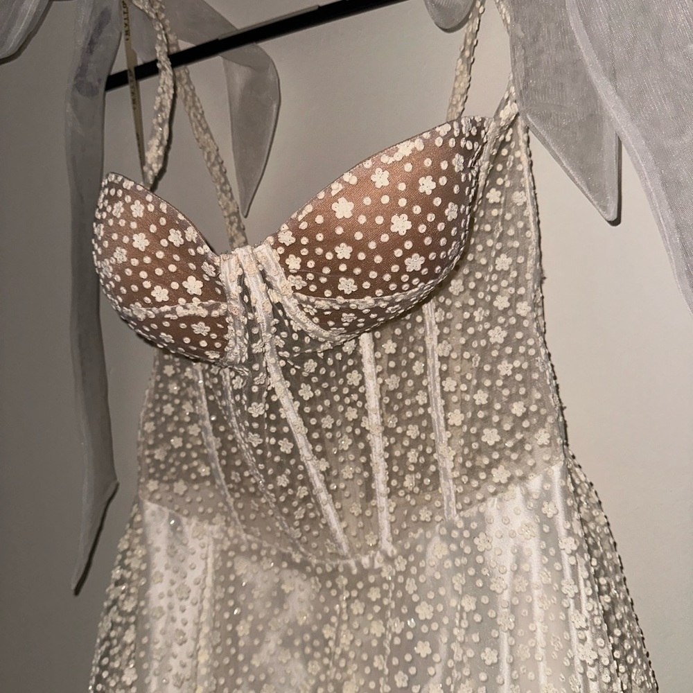 White Corset midi dress - Picture 4 of 4